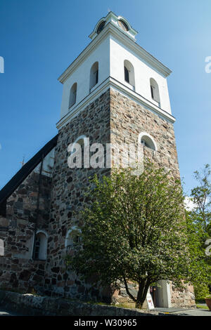 Rauma, Finlandia - 27 June, 2019: Chiesa Vecchia a Rauma, uno dei siti del Patrimonio Mondiale dell'UNESCO, è il più grande di legno unificata comune nei paesi nordici Foto Stock