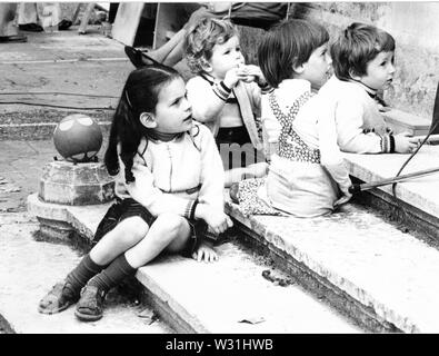 Gli attivisti occupare JB Martin Park per la lotta contro l'immobiliare di pialle, Villeurbanne, Francia Foto Stock
