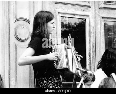 Gli attivisti occupare JB Martin Park per la lotta contro l'immobiliare di pialle, Villeurbanne, Francia Foto Stock