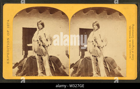 Shee-zah-nan-tan, Jicarilla Apache brave in costume caratteristico, New Mexico settentrionale, da O'Sullivan, Timothy H, 1840-1882 5 Foto Stock
