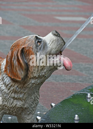 La mitica Fontana del cane a Berzcy Park nel centro cittadino di Toronto Foto Stock