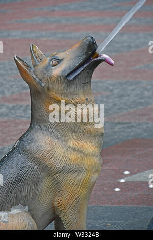 La mitica Fontana del cane a Berzcy Park nel centro cittadino di Toronto Foto Stock