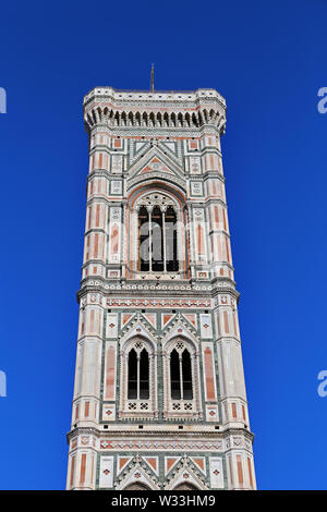 Firenze, Italia - 27 agosto 2018: Cattedrale di Firenze (Il Duomo di Firenze) il 27 agosto 2018 a Firenze, Italia. Firenze è la città più grande di tus Foto Stock