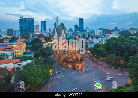 La cattedrale di Notre Dame Basilica di Saigon Foto Stock