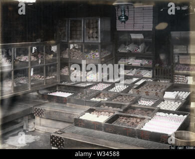 [ 1890 Giappone - Pasticceria ] - Giapponese pasticceria, ca 1880. Xix secolo albume vintage fotografia. Foto Stock