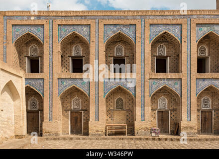 Mohammed Rakhim Khan Madrasa (Muhammad Rahim-khan Madrasah), Khiva, Uzbekistan Foto Stock