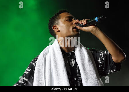 Lisbona, Portogallo. 11 Luglio, 2019. Il cantante Loyle Carner esegue durante la NOS Alive 2019 Music Festival di Lisbona, Portogallo, luglio 11, 2019. Il festival si svolge dal 11 luglio al 13 luglio. Credito: Pedro Fiuza/Xinhua/Alamy Live News Foto Stock