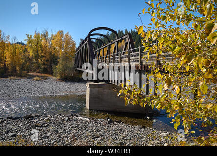 Kettle Valley Rail Bridge, Princeton BC .La storica Kettle Valley Rail Bridge #6 oltre il Fiume Tulameen. Ora parte della Trans Canada Trail System. Foto Stock