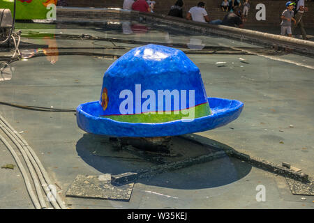 Fontana Stravinsky o Fontaine des automatizza accanto al Centre Georges Pompidou Museo,. Parigi, Francia. Foto Stock
