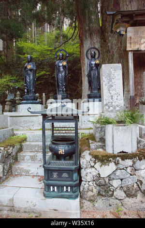 Okuno-In cimitero, Koyasan, Giappone Foto Stock