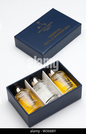 Associa Aromatheraphy boxed vasca da bagno e doccia di oli Foto Stock