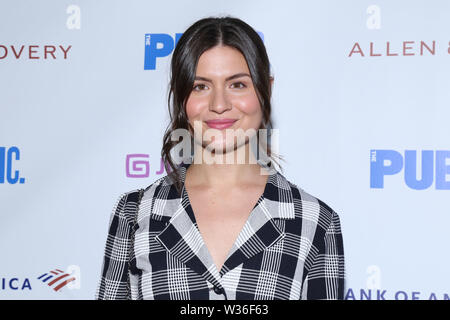 Serata di Apertura per molto rumore per nulla al Delacorte Theatre - Arrivi. Dotato di: Phillipa Soo dove: New York New York, Stati Uniti quando: 12 giu 2019 Credit: Giuseppe Marzullo/WENN.com Foto Stock