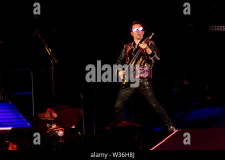 Muse si esibisce dal vivo allo Stadio San Siro di Milano, Italia, il 12 Luglio 2019 Foto Stock