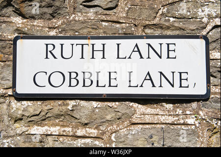 Ruth Lane o ciottoli Lane in centro città a Builth Wells Powys Wales UK Foto Stock