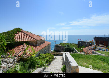 Il castello di Ulcinj nella città vecchia di Ulcinj sulla costa adriatica del Montenegro. Foto Stock