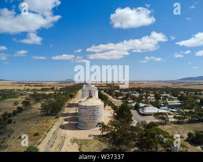 Antenna di silo di grano nel villaggio di picco Darke Eyre Peninsula South Australia Foto Stock