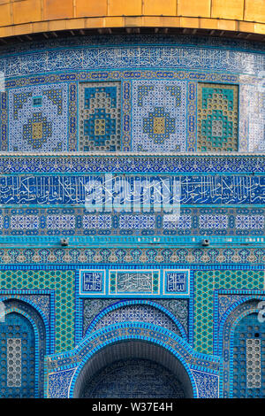 La moschea di al-Aqsa o Cupola della roccia a Gerusalemme, Israele. Vista da vicino Foto Stock