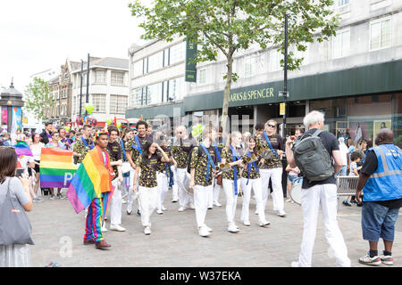 Croydon PrideFest 2019 - Londra della seconda più grande e libera Pride festival è stato torna per il suo quarto anno di sabato 13 luglio Foto Stock