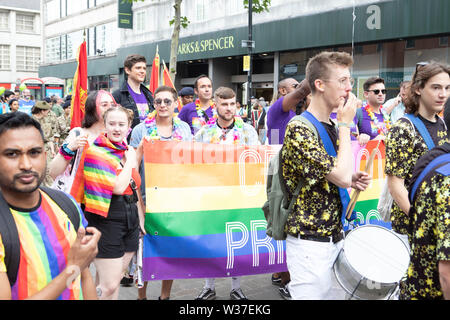 Croydon PrideFest 2019 - Londra della seconda più grande e libera Pride festival è stato torna per il suo quarto anno di sabato 13 luglio Foto Stock