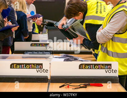 I voti vengono contati, Ward 5 Elezione del Consiglio, Haddington & Lammermuir per elezione, East Lothian maggio 2019, Scotland, Regno Unito Foto Stock