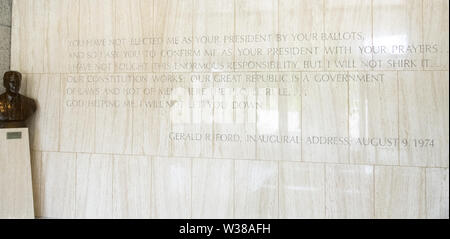 Giugno 30, 2019 - Grand Rapids, Michigan, Stati Uniti d'America - Iscrizione all'ingresso del Gerald Ford Presidential Library and Museum di Grand Rapids, Michigan, domenica 30 giugno, 2019 (credito Immagine: © Ron Sachs/CNP via ZUMA filo) Foto Stock