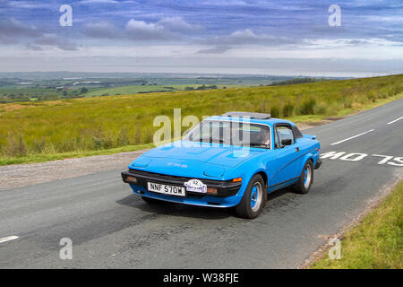 Lancashire Automobile Club costa a costa 2019; a partire da Midland Hotel a Morecambe e finendo a Dunsley Hall di Sandsend vicino a Whitby questa annata auto coast to coast rally percorso attraversa le alture del fantastico paesaggio nel trogolo di Bowland con viste sulla baia di Morecambe. La manifestazione è aperta ai classici e amati vetture del patrimonio di tutte le età assumendo la sfida di un percorso lungo circa 170 miglia di sentieri e strade di Inghilterra rurale. Foto Stock