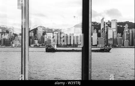 Hong Kong - Agosto 01, 2018: la vista del porto di Victoria Foto Stock