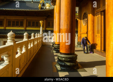 Tempio di Jing'an cinese tempio buddista sul West Nanjing Road a Shanghai in Cina Foto Stock