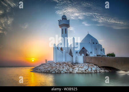 Bella Al Khobar Corniche Moschea Sunrise - Arabia Saudita. Foto Stock