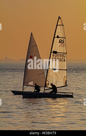 Preso dalla spiaggia Clevedon lungomare. Foto Stock