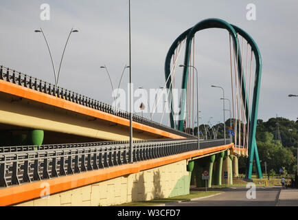 Università ponte sul fiume Brda a Bydgoszcz. Polonia Foto Stock