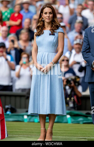 Londra, Regno Unito. Il 14 luglio 2019, All England Lawn Tennis e Croquet Club, Wimbledon, Inghilterra, il Torneo di tennis di Wimbledon, il giorno 13, mens singoli final; Caterina Duchessa di Cambridge Foto Stock