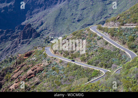 Vista delle montagne vulcaniche di Tenerife vicino masca valley, Spagna Foto Stock