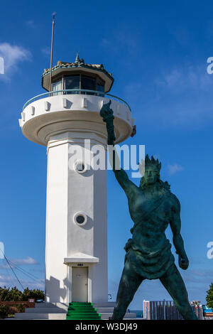 Faro Ganjeolgot con Liberty monumento di stato vicino al litorale. Il punto più orientale della penisola in Ulsan, Corea del Sud. Asia Foto Stock