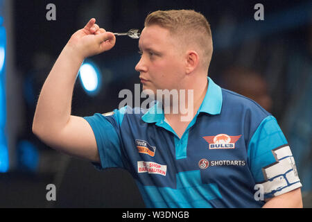 Martin Schindler (GER), azione, mezza lunghezza ritratto, Tedesco Freccette Masters, su 13.07.2019 in la Lanxess Arena in Koeln/Germania. | Utilizzo di tutto il mondo Foto Stock