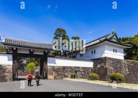 Giappone, Honshu, Tokyo, Hibiya, Palazzo Imperiale, Gate Sakuradamon Foto Stock