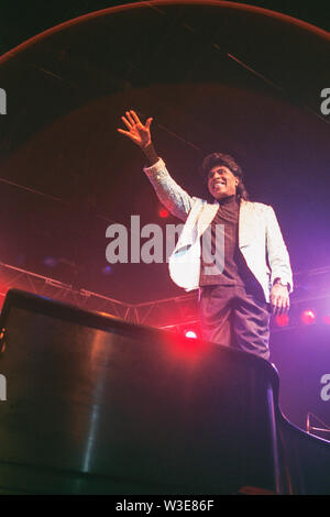 Little Richard effettuando al SXSW Festival di Austin Music Hall, giovedì, 18 marzo 2004, Austin, Texas, U.S.A. Foto Stock