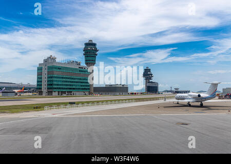 Lantau, Hong Kong - 22 Giugno 2018 : vista interna dell'aeroporto in pista Foto Stock