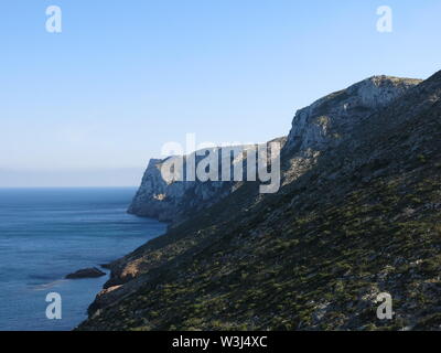 Il tappo del Antonio, il paesaggio costiero visto da Denia, Spagna. Foto Stock