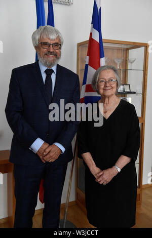 Brno, Repubblica Ceca. 16 Luglio, 2019. Brenda Hale (a destra), il presidente della Corte suprema del Regno Unito, si incontra con il suo omologo ceco Pavel Samal (sinistra), il 16 luglio 2019, a Brno, in Repubblica Ceca. Credito: Vaclav Salek/CTK foto/Alamy Live News Foto Stock