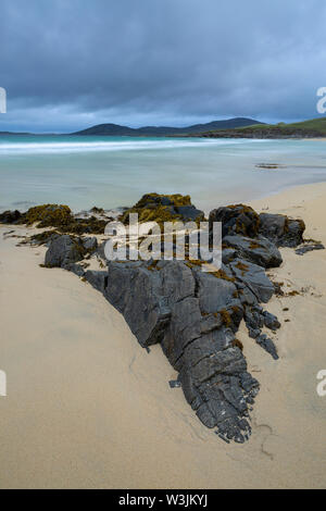 Una mattinata sopraffatta a Traigh Iar, vicino a Horgabost, Isola di Harris, Scozia Foto Stock