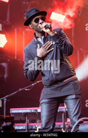 Locarno in Svizzera. Il 15 luglio 2019. Il cantante-cantautore attore e produttore record ALOE BLACC suona dal vivo sul palco di Piazza Grande durante il 'Moon & Stars Festival 2019' Foto Stock