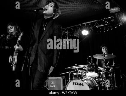 Conor collingwood jaimie,tamsin e Millie dalle coppie di banda Foto Stock