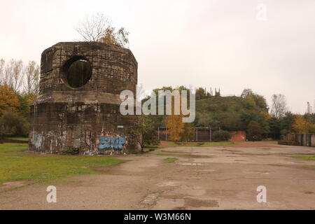 Altes Stahlwerk im Landschaftspark Duisburg Nord Foto Stock