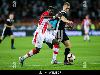 A Belgrado, in Serbia. Il 16 luglio 2019; Rajko Miti&#x107; Stadium, Belgrado, Serbia; Champions League, la Stella Rossa Belgrado versus FK Suduva; Boakye della Stella Rossa Belgrado si fa avanti sulla sfera Credit: Azione Plus immagini di sport/Alamy Live News Foto Stock