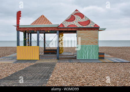 La Casa Anacaona, sulla spiaggia a Folkestone, Kent, Regno Unito nel luglio 2019 Foto Stock
