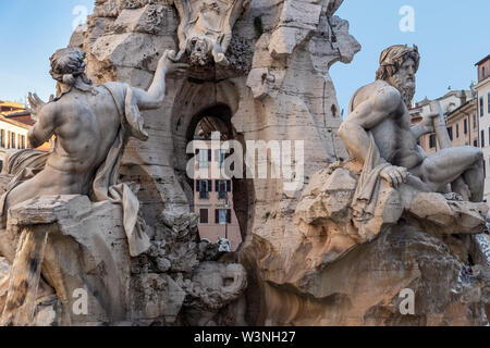 Quattro Fiumi della fontana a Piazza Navona - Roma, Italia Foto Stock