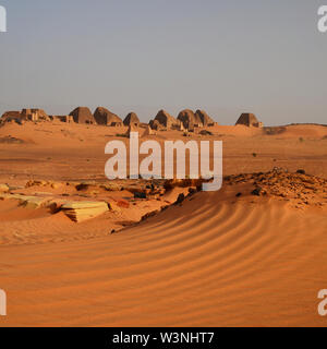 Panorama delle piramidi Nubiano in Sudan Foto Stock