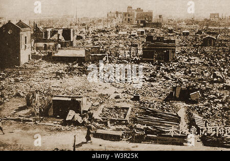 In scena a Tokyo dopo il terremoto 1923 (Grande Terremoto di Kantō) -Circa 100.000 morti, 100.000 feriti e molti bruciato o assente Foto Stock