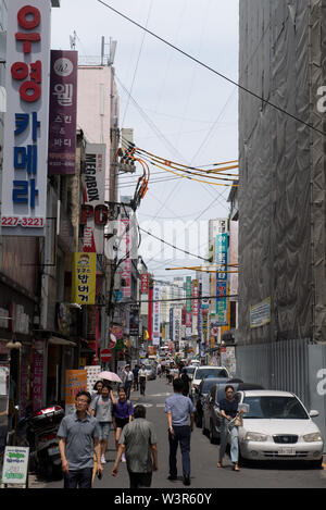 Gwangju, Corea del Sud. 17 Luglio, 2019. Vista in una strada nel centro della citta'. Credito: Bernd Thissen/dpa/Alamy Live News Foto Stock